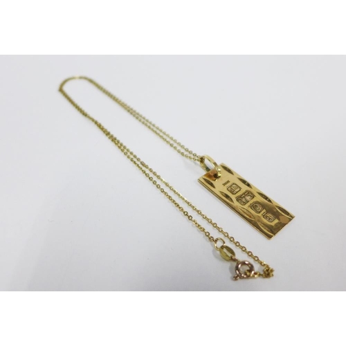 75 - 9ct gold ingot style pendant on a 9ct gold chain