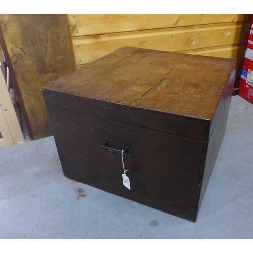 76 - Oak box containing a collection of Epns wares to include wine coasters, chamber candlesticks, etc (a... 