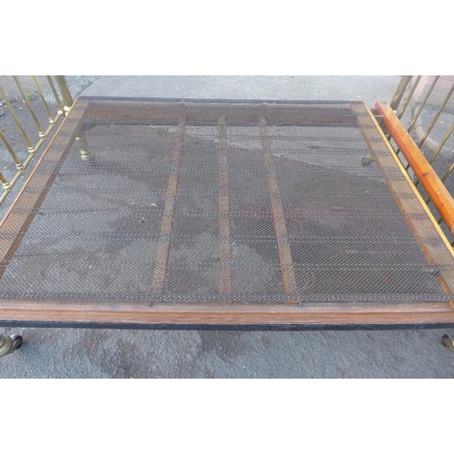 428 - Late 19th / early 20th century brass bed, double, with sprung base and side rails, no mattress, 140 ... 