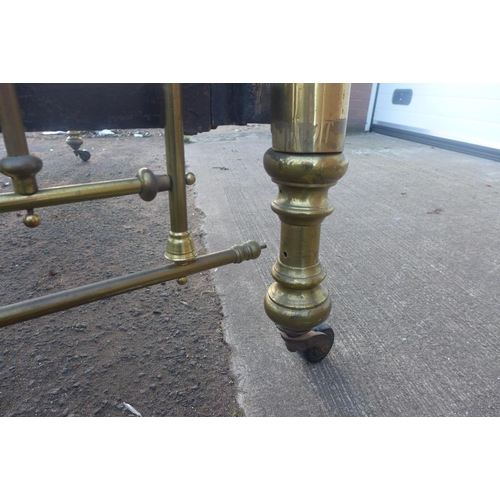 428 - Late 19th / early 20th century brass bed, double, with sprung base and side rails, no mattress, 140 ... 