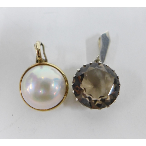 57 - A pair of 9ct gold mabe pearl earrings and matching pendant, two pairs of 9ct gold earrings, costume... 