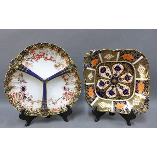 118 - Royal Crown Derby Imari 3028 dish, printed backstamp Reg No 710700, 29cm together with a Royal Crown... 