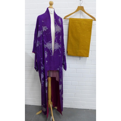 318 - Purple silk kimono and a yellow obi (2)