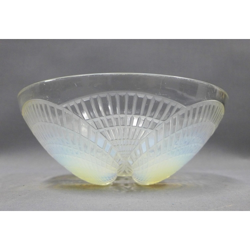 99 - Lalique Coquilles opalescent glass bowl, R. Lalique France etched mark and No.3200, 24cm diameter