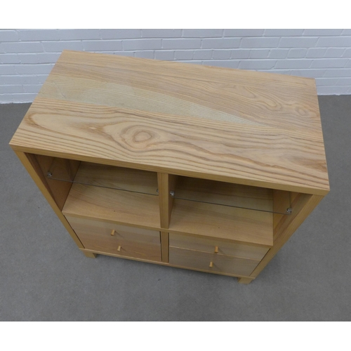 231 - Modern TRABY cabinet. 90 x 80 x 40cm