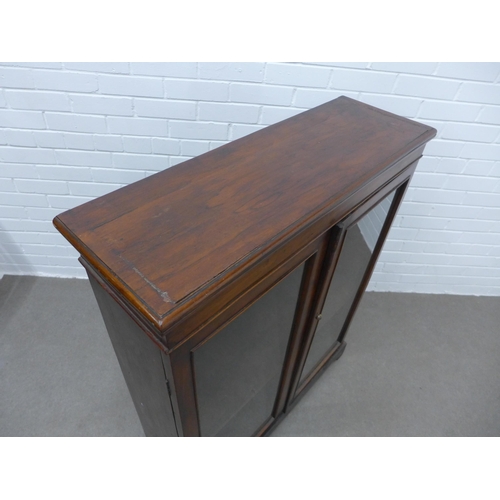 236 - 19th century mahogany cabinet, with a pair of glazed doors and a shelved interior, 113 x 89 x 30cm