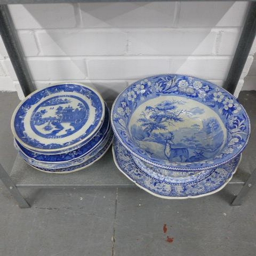 417 - Quantity of Staffordshire blue and white transfer printed pottery (a lot) (a/f)