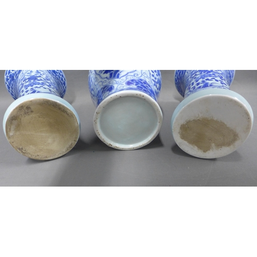 421 - Three modern Chinese blue and white vases (3) tallest 32cm