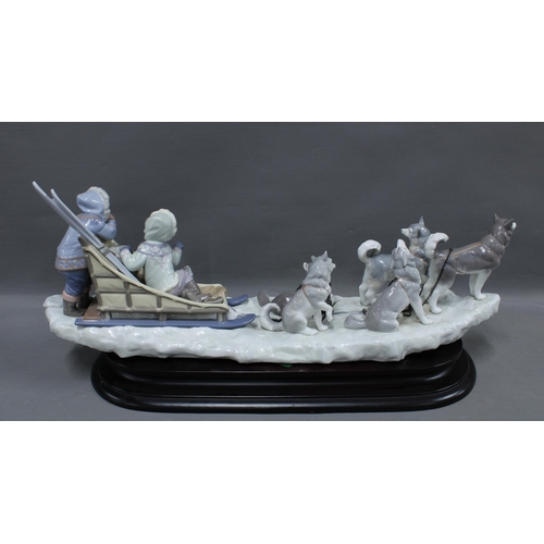 150 - Lladro porcelain group 'Onward' by Salvador Debón, issued 1991 and retired in 1993, model also known... 