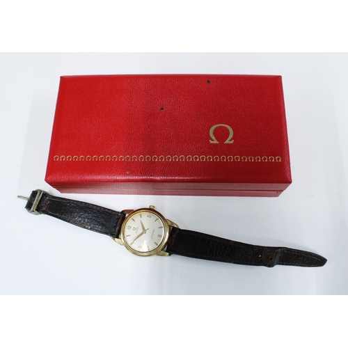 39 - Vintage Omega Seamaster Automatic gentleman’s wristwatch, 9ct gold cased, with leather strap and red... 