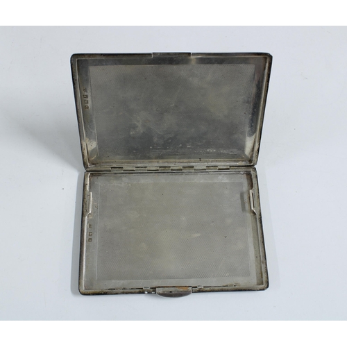 76 - George VI silver cigarette case with an engraved pattern of ducks in flight, Birmingham 1938