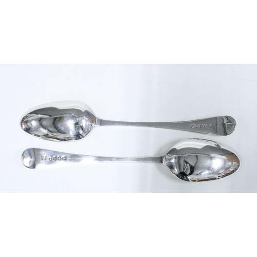 90 - A pair of Georgian silver table spoons, bright cut pattern Old English design, George Smith (II) & T... 