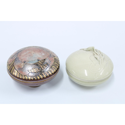 107 - Two studio pottery jars with covers, (2) 9 x 12cm.