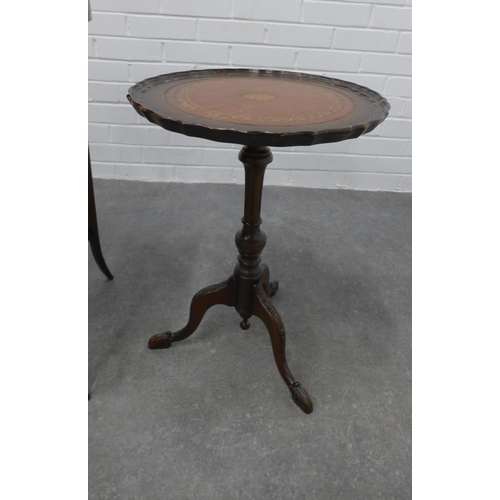 208 - Edwardian mahogany and inlaid occasional table (a/f) together with a pie crust wine table. 72 x 50cm... 