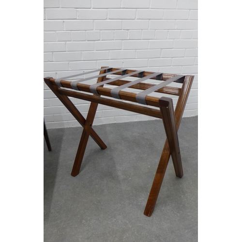 223 - Vono folding card table together with a luggage rack /  stand. 68 x 76cm. (2)