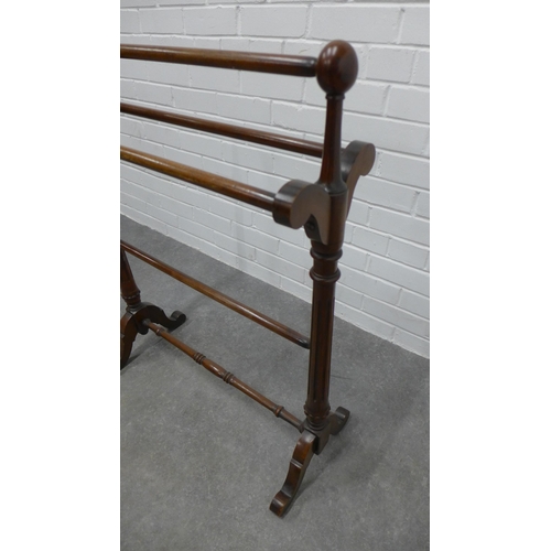 244 - Mahogany towel rail. 88 x 67cm.