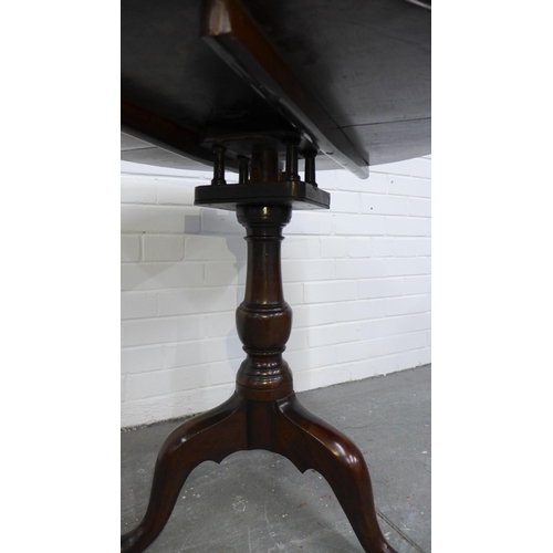 270 - Mahogany tilt top table with birdcage action, 69 x 75cm