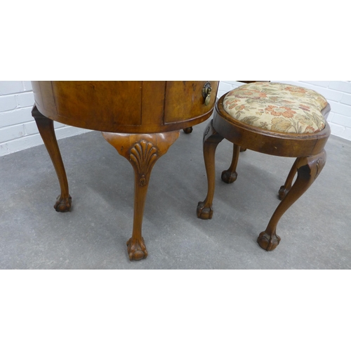 281 - Walnut kidney shaped desk / dressing table matching  and stool. 77 x 121 x 58cm. (2)