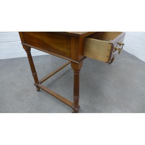 282 - Mahogany dressing table with mirror and three short drawers, on fluted legs with three quarter stret... 