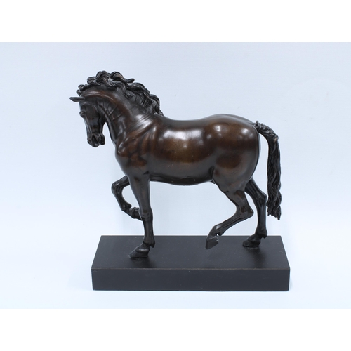 337 - After Giambologna an MMA bronze patinated resin horse, on rectangular plinth, dated 1984, 26 x 28cm