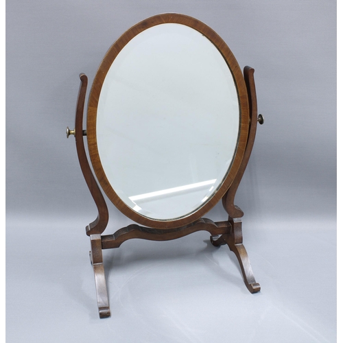 395 - Mahogany dressing table mirror, 57 x 41cm