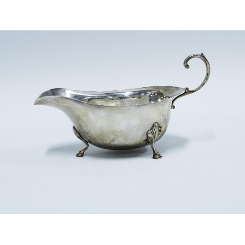 57 - George VI silver sauce boat, Birmingham 1936