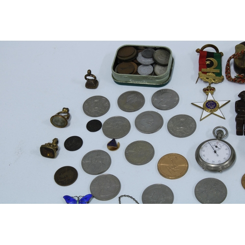 76 - A quantity of miscellaneous WWII medals, coins, commemorative coins, vesta case, corkscrews and enam... 