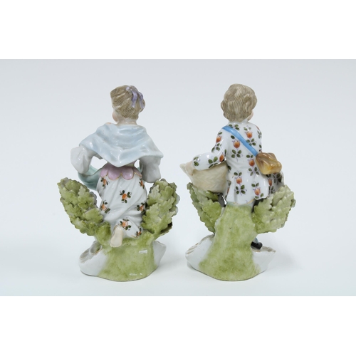 164 - A pair of Sitzendorf porcelain figures, (2) 12cm.