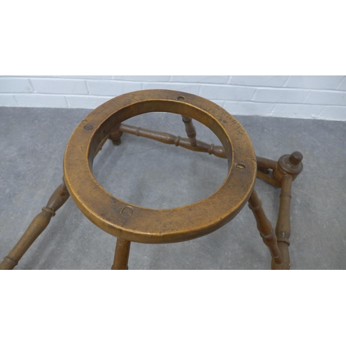 239 - Wooden walker with turned stretchers, 41 x 70cm