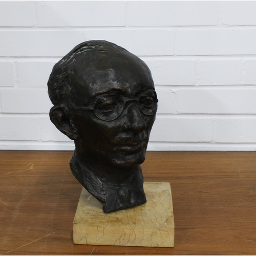 289 - Edward Eade bronze bust of Clifford Curzon, unsigned, on a wooden base