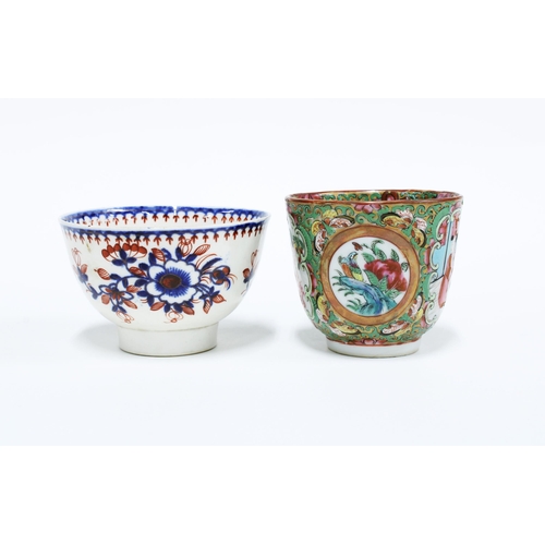 320 - 18th century English tea bowl and a Chinese famille rose teacup, (2)