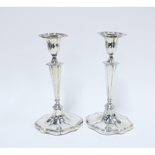 52 - Pair of George V silver candlesticks ,Hawksworth, Eyre & Co Ltd, Sheffield 1920, with detachable sco... 