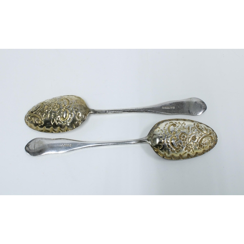 56 - Set of six Epns salts and spoons together with a set of four epns berry spoons (10)