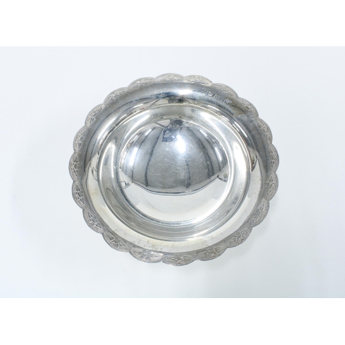 66 - Mappin & Webb silver bowl, Birmingham 1924, 13cm diameter