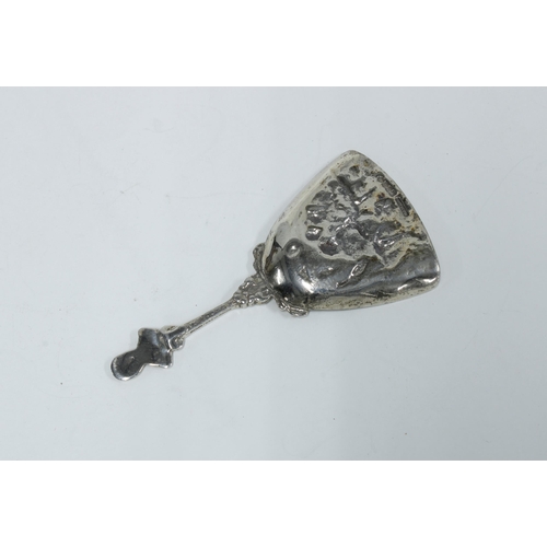 79 - Scottish silver Rabbie Burns caddy spoon, Glasgow 1873, 8cm