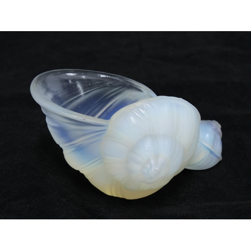 128 - Sabino, French opalescent glass snail, with remnants of a paper label to base, 10cm