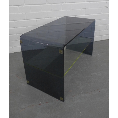 208 - Contemporary plexiglass side table,  41 x 65 x 32cm.