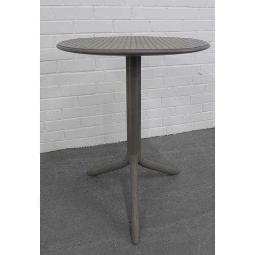 211 - Italian Nardi grey fibreglass table, 76 x 61cm.