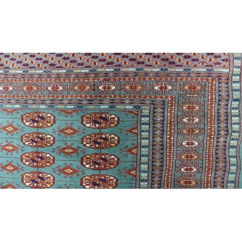 283 - Eastern rug, 172 x 118cm