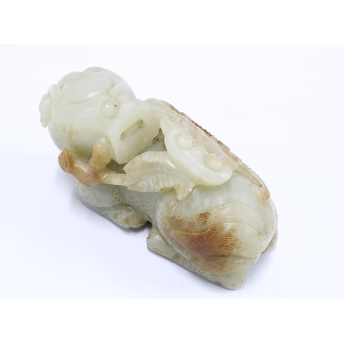 330 - Carved jade lion / mythical beast, 10.5cm long