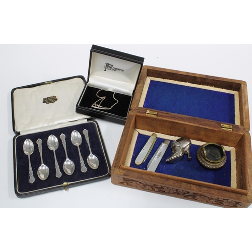 58 - Cased set of six silver teaspoons, London 1925, two mother of pearl fruit knives with silver blades,... 