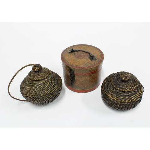 126 - Two South East Asian baskets and a chinoiserie wooden tub with cover, 7cm high  (3)