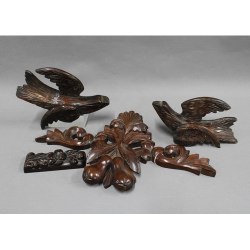 349 - A pair of bird carved oak wall plaques, mahogany fruit and leaf pelmet, 44cm wide,  and a small maho... 