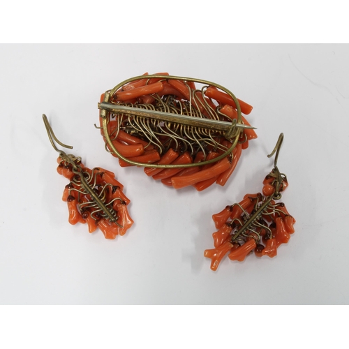 42 - Late 19th / early 20th century coral brooch and earrings set, in the form of grapes, (3)