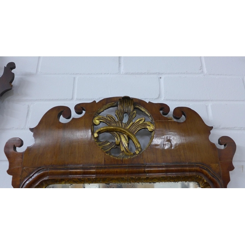 436 - Georgian mahogany and parcel gilt fretwork wall mirror. (A/F) 88 x 49cm.