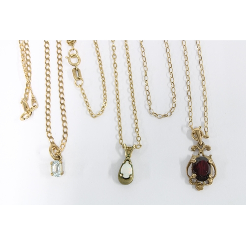 54 - Three 9ct gold pendant necklaces (3)