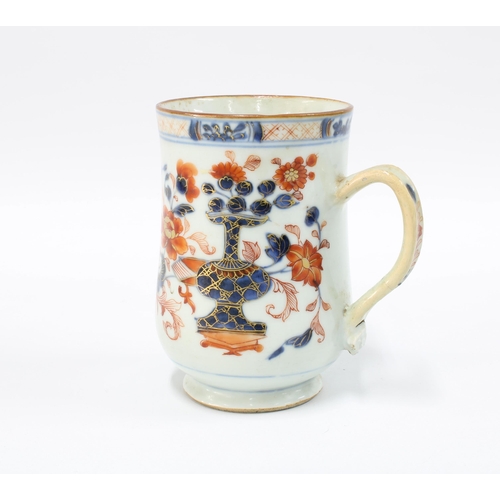 105 - Chinese Export porcelain tankard, Qing Dynasty, 14cm high. (a/f)