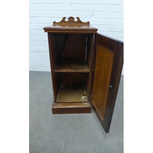 222 - Late 19th century mahogany ledge back pot cupboard. 78 x 34 x 33cm.