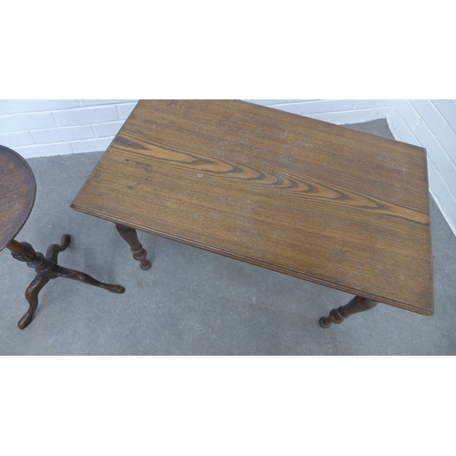 236 - Mahogany & oak pedestal wine table together with a side table. 46 x 76 x 45cm. (2)