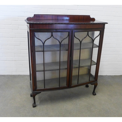 259 - Mahogany bookcase / display cabinet with ledgeback and gadrooned  edges, with a pair of astragal gla... 